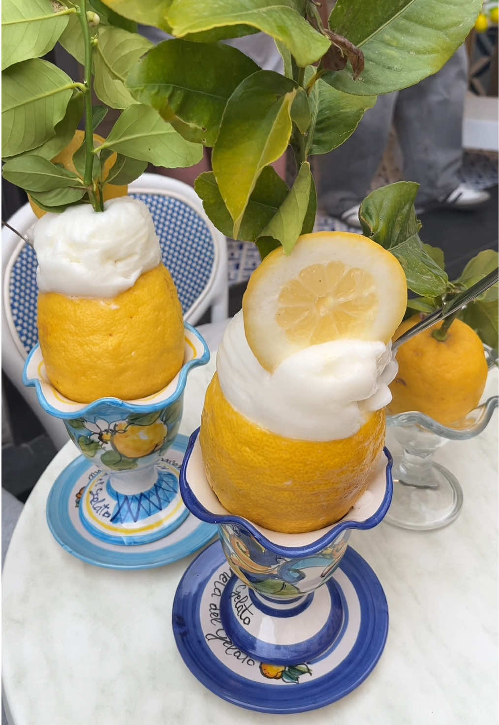 famous Amalfi lemon gelato 🍋 #travel #amalficoast #amalfi #positano #italy #europeansummer #lemon #sorrento 