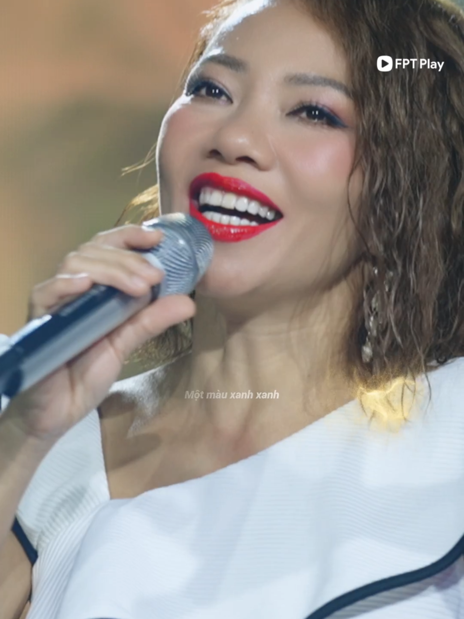 Một màu xanh xanh... #Giaolothoigian #FPTPlay #Trendvideo #Tiktok #TiktokGiaitri #nhactamtrang #Trend #PhanManhQuynh #Divahatran @divahatran @artist_phanmanhquynh
