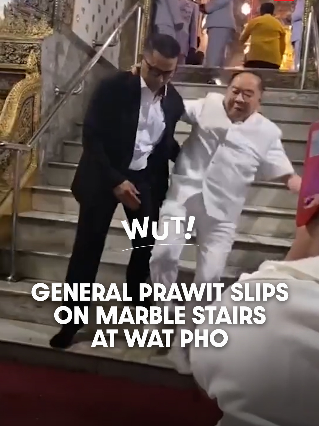 Netizens were left shocked after a video surfaced showing General Prawit Wongsuwan, leader of the Palang Pracharath Party, slipping and falling at Wat Pho. The incident is believed to have been caused by wearing socks while walking on marble stairs, which led to the slip. After the fall, General Prawit briefly sat down to rest before returning home for recovery. No additional injuries were reported. . ทำเอาชาวเน็ตใจหายใจคว่ำหลังมีคลิปพลเอก ประวิตร วงษ์สุวรรณ หัวหน้าพรรคพลังประชารัฐลื่นล้มที่วัดโพธิ์คาดว่าน่าจะมาจากการใส่ถุงเท้าและบันไดเป็นหินอ่อนจึงทำให้ลื่น โดยหลังจากประสบอุบัติเหตุพลเอกประวิตรก็ได้มีการนั่งพักเล็กน้อยและเดินทางกลับไปรักษาตัวที่บ้าน ทั้งนี้ไม่มีรายงานบาดเจ็บเพิ่มเติม . 📹 Video courtesy of TikTok ‘thaitaichannel’ . Follow us for more news and updates in Thailand. #WUT #TSLTHWUT #NEWS
