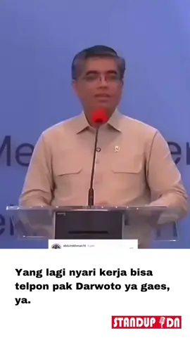 Buat kamu yang lagi nyari kerja, kamu bisa cari nomor hp pak Darwoto dulu ya gaes, ya. 🙂‍↕️