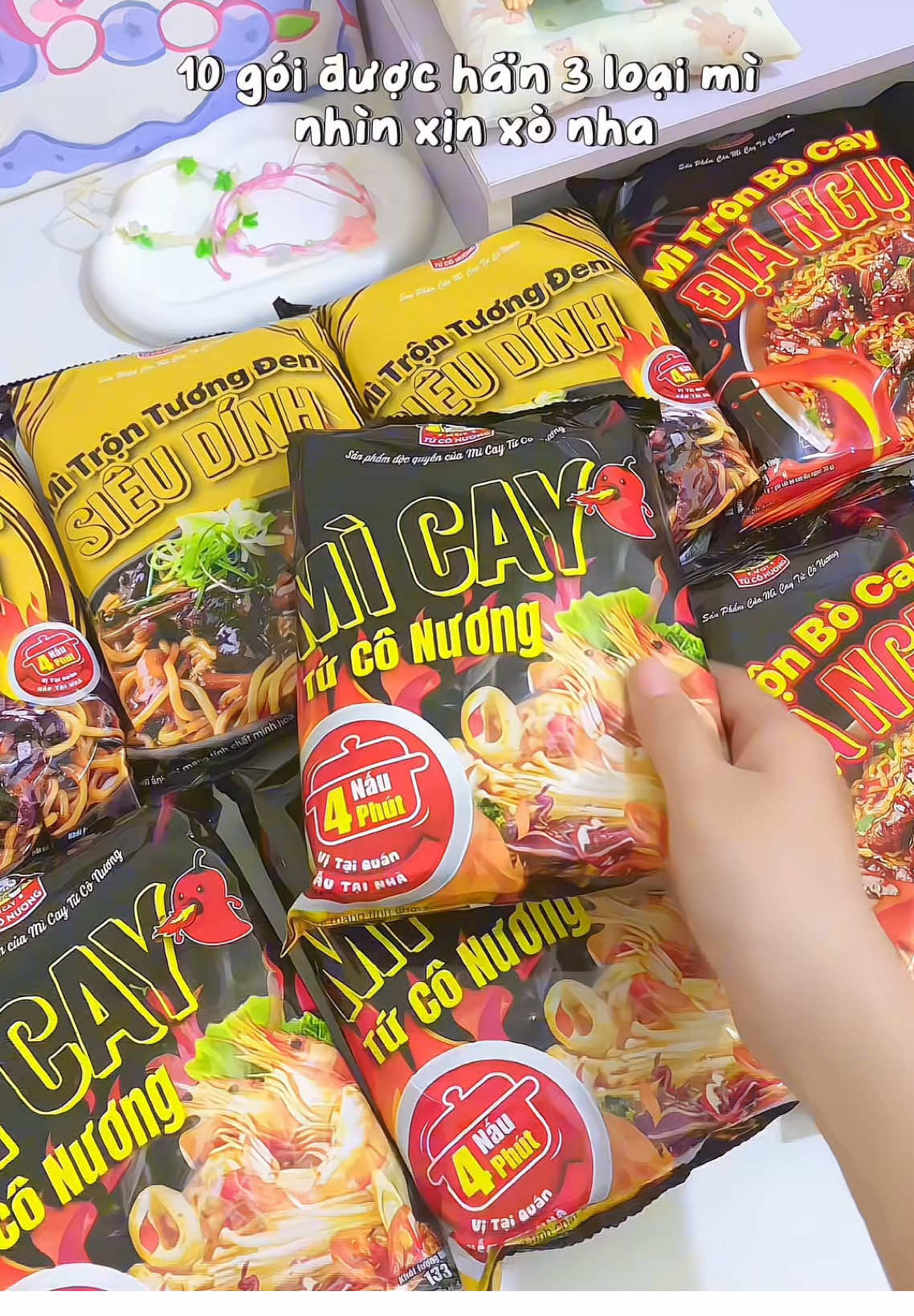 mì cay thị phi khắp tiktok dạo gần đây, đêm rùi lại đói bụng 🤤 #fyp #micay #tuconuong #food #mukbang #unboxing #xh 