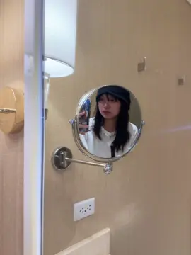 Lot of mirrors   insta@Xinqi.wu_ 