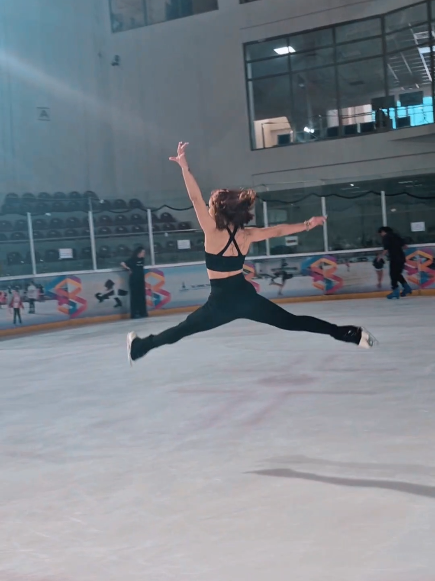 #Love #buzpateni #IceSkating #capcut #ice 