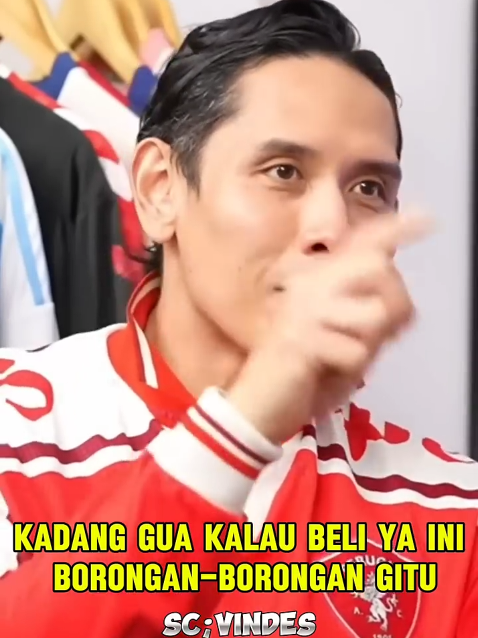Dr tirta shock denger ganindra bimo punya Jersey total 400 pcs 😂 #podcast #podcastclips #vindes #bola #drtirta #fyp #foryou #viral #lucu #trend 