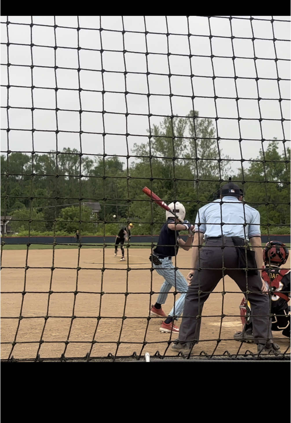 He was so close to hitting his first one out last night 🥹 keep up the hard work, and quit dropping your hands 😉 #travelball #baseballmom #topofthefence #homeruns 