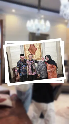 Menerima kunjungan teman lama alumni 2ND Rising Fellowship Singapore juga mantan Bupati Banyumas Achmad Husein, di Kediaman Saya ditemani Ibu @Indira Yusuf Ismail  Ngobrol santai terkait pengolahan sampah yang viral dari Banyumas dengan pengelolaan sampah untuk skala 300 ton perharinya #dannypomanto #indirayusufismail 
