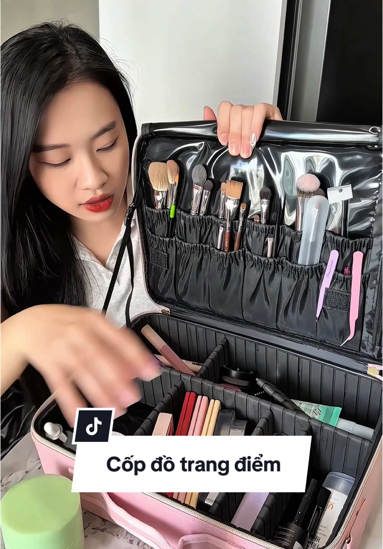 Cốp đựng mỹ phẩm , giúp cho bàn trang điểm ngăn nắp hơn  #tuidungmypham #phukien #coptrangdiem #mypham #coptrangdiem #copdungdotrangdiem #copdungmypham 