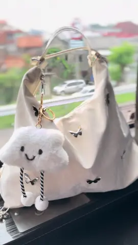 Udah nyari2 tas kesana kemari, jatuh hatinya sama tas murah ini tp ttp bagus, bisa muat baanyak #taswanita #tasviral 