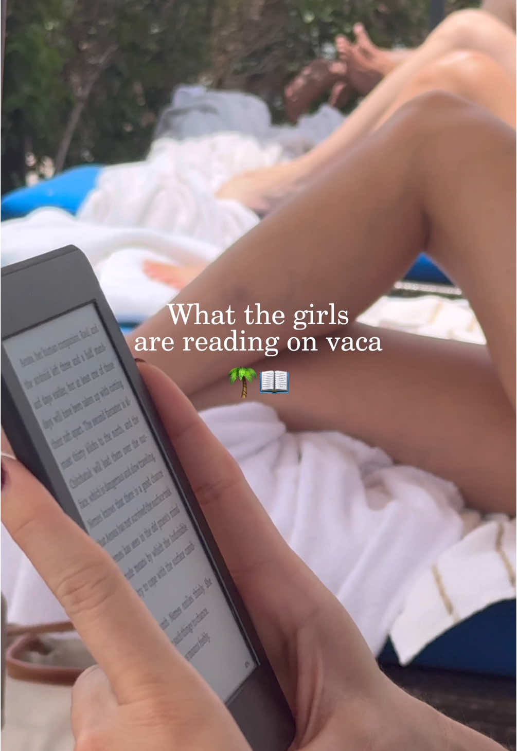 Is it even a bachelorette party in your 30’s if you don’t spend the entire afternoon reading at the spa?  #bookish #palmsprinngs #reading #funnystory #mondaysnotcoming #thebigleap #endymion 