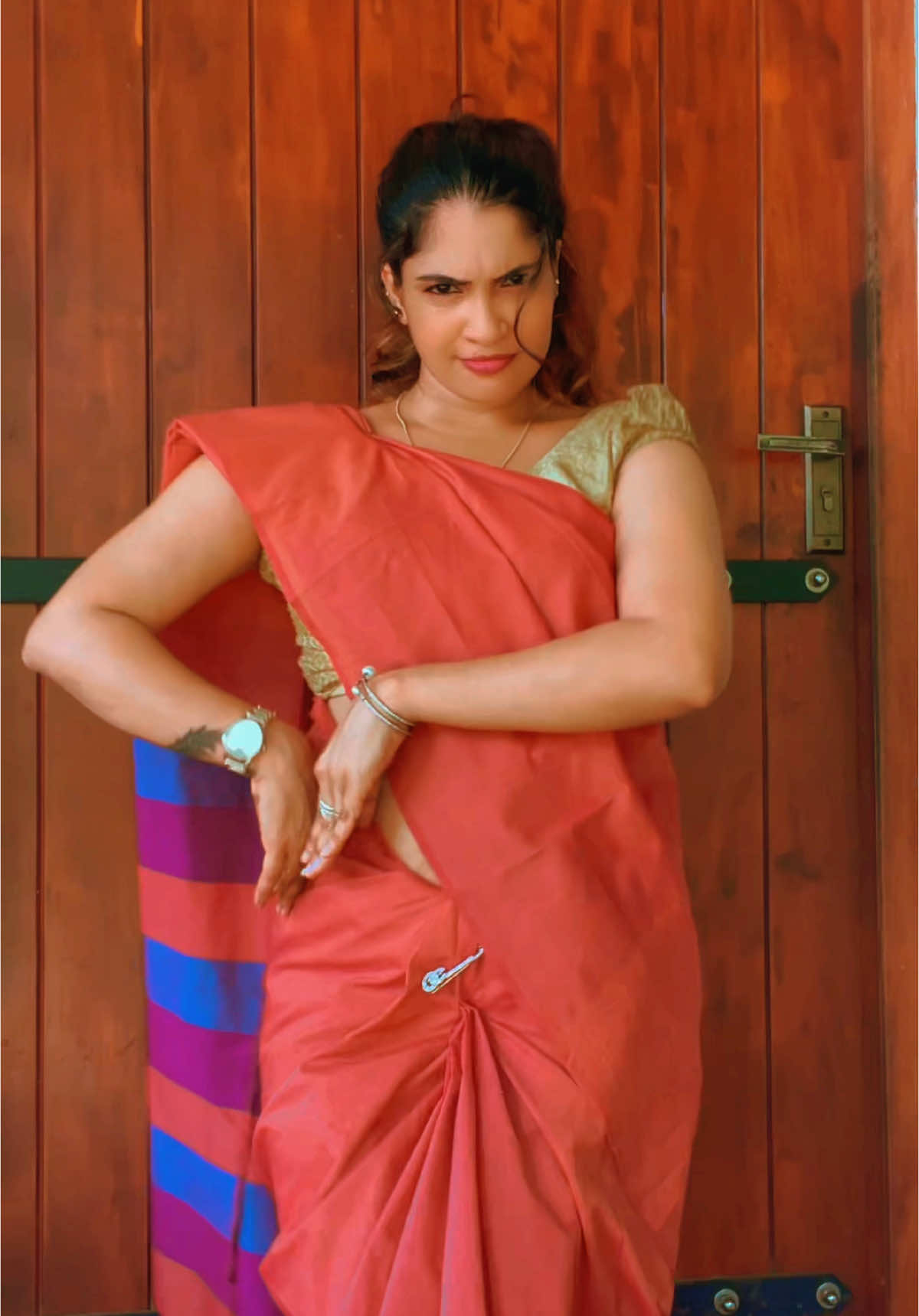 ලෝකයා ඔබට මොනවා කිව්වත් ත්‍රිකෝණයට පාද 3යි සමචතුරස්‍රයට පාද 4යි🫢💫 #foryou #foryoupage #100kviews #fyp #fypシ #viralvideo #goviral #srilanka #kalpani😘 