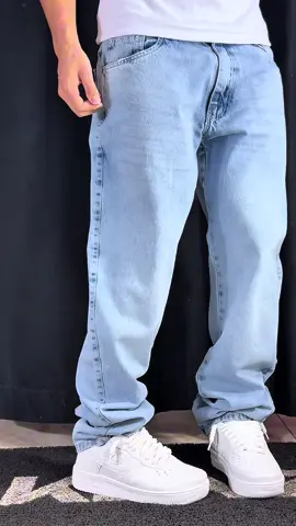 Lançamento de calça 🙌🏻 - 🔥Calça Jeans  Reta White Blue🔥 - 📱(44)99172-0947 - Compre pelo site ⬇️ www.kenzooutlet.com.br - Parcelamos em até 12x nos cartões Enviamos para todo Brasil 🇧🇷🚀 Compre pelo site ou em nosso WhatsApp clicando no LINK DA BIO - #outfit #streerstyle #streetwear #fyp #baggypants #modastreetwear #calcas