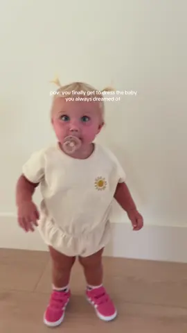 the cutest lil girl 🥹😭 dressing her is the best!! #toddlergirls #babyootd #toddlergirlfashion #toddlerootd 