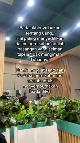 Jika dalam rumahmu ada yang tidak menunaikan sholat makan hilanglah keberkahan didalamnya. Naudzubillah🥹😭🙏