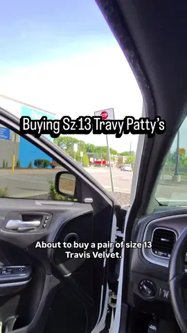 POV: Buying Sz 13 Travis Velvet for under market and talking 🤠🐎Sb’s … watch all the way through for some soothing old school slaps 😏 #explore #snkrs #igreels #pov #sneakermeetup #trendingreels #commodores #easy 