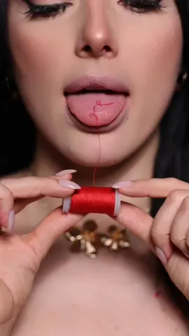 perfect red lips  #asmr #makeuphacks #molchanovamua @molchanovamua 