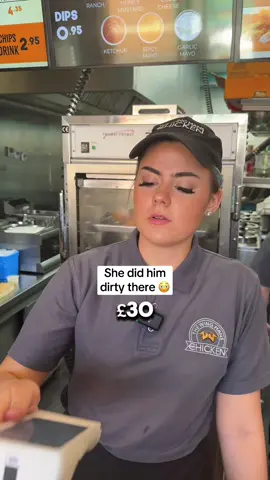 Will you be lucky enough to get the discount? 😏 #crispychicken #chickentakeaway #friedchicken #barnsley #barnsleytakeaway #funnyvideo 