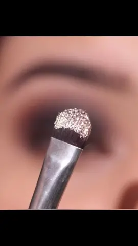Cool toned heaven 🩶 #eyemakeup #tutorial #makeup #glitter #eyeshadow #eyes #look #explorepage #exploremore #explore #fypシ゚ #foryoupageofficiall #fyppp #foryou 