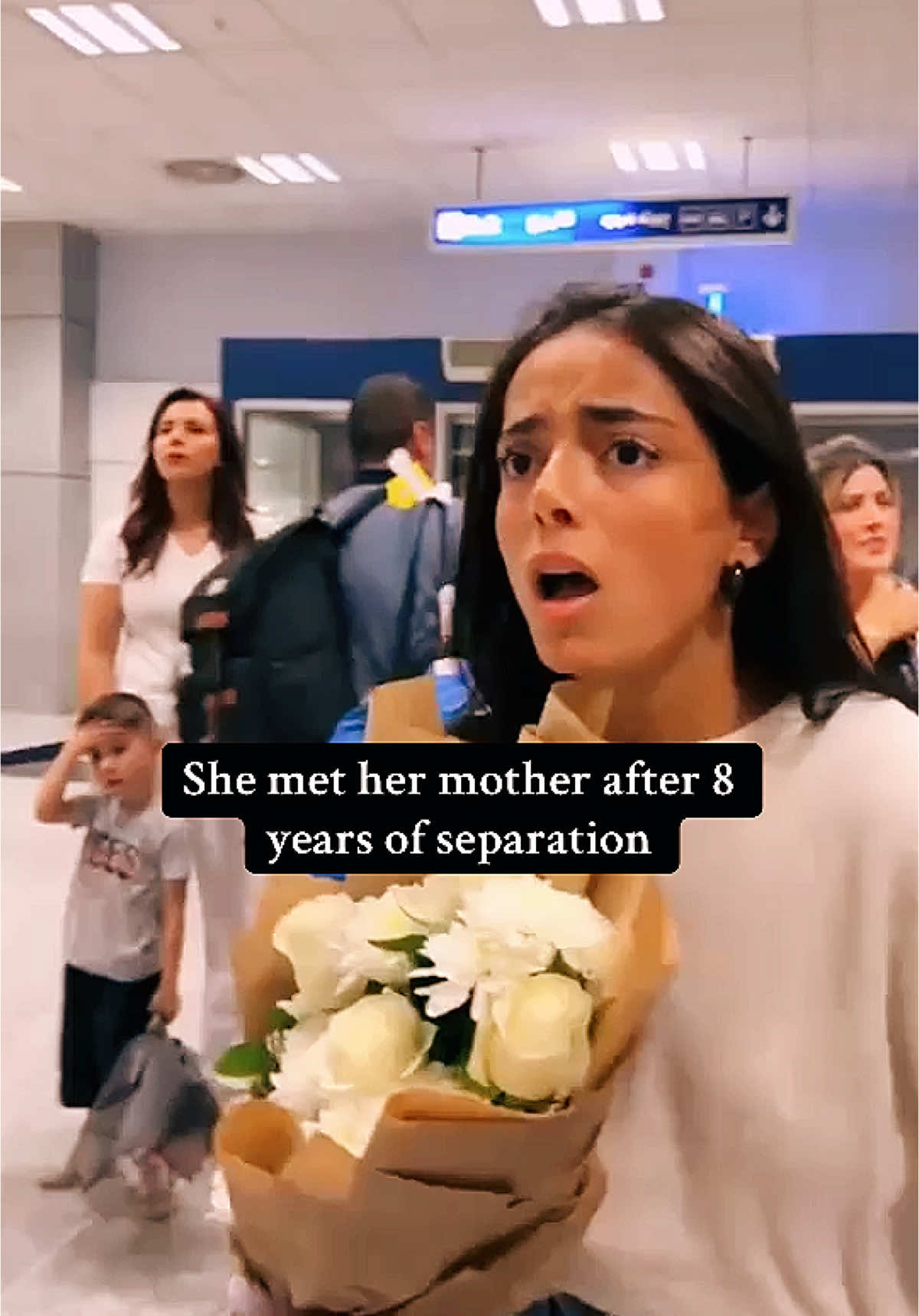 She met her mother after 8 years of separation#fyp #foryoupage❤️❤️ #viral_video #women #strongwomen 