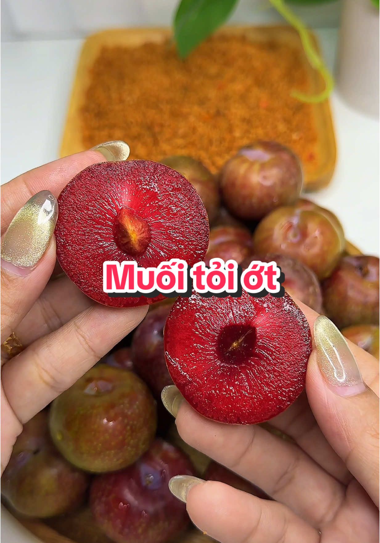 Bà nào thích ăn muối tôm mà ngai giá cao thì vô đây tôi chỉ cho cái chỗ này mua vừa rẻ vừa ngon nè.                           #muoitoiot #muoitom #muoitomtayninh #muoitomchay #muoitoiottayninh #muoitayninh #anvattiktok #xuhuong #xh #viral #viralvideo 