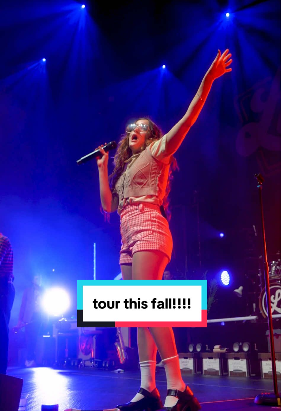 US & EURO tour this fall!!! Tix in bioooo baby #livemusic #newmusic #confident #insecure 