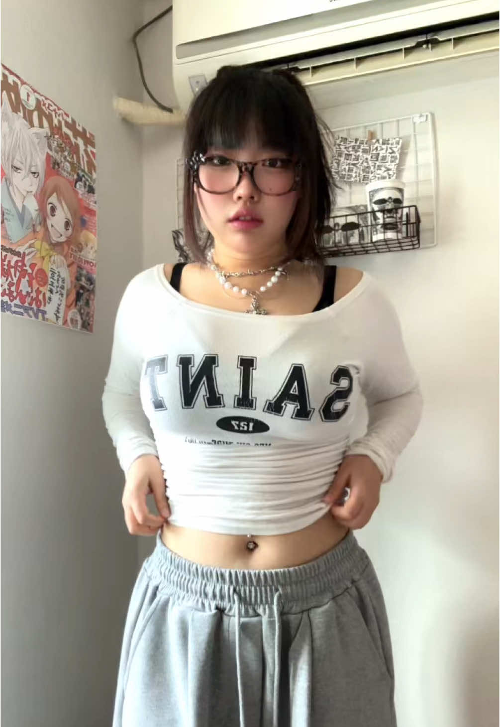 안무는 못 외웠고 일단 재밌자네