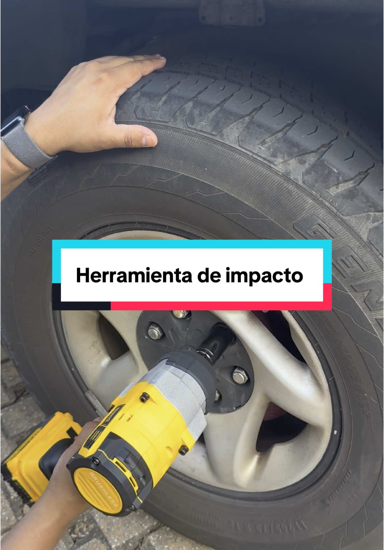 Herramienta de impacto 2000N. 1/2”Compatible con la batería dewalt #herramientas #impacto #impact #tiktokshop #foryoupage #paratiiiiiiiiiiiiiiiiiiiiiiiiiiiiiii 