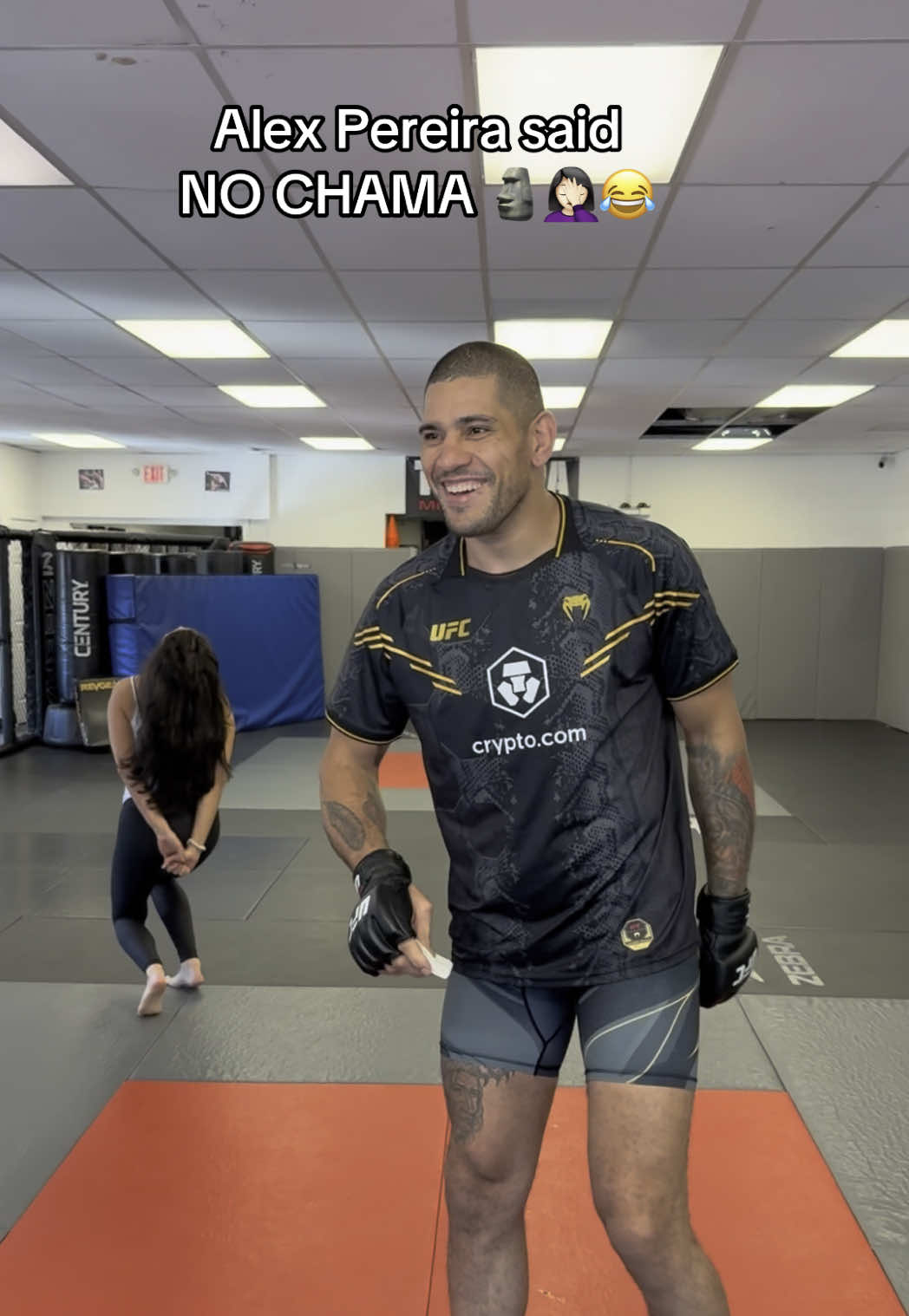 Alex Pereira said NO CHAMA lmao. Can’t wait for his next UFC fight #UFC #mma #alexpereira #poatan #chama #dancing #ninadrama #kickboxing #boxing #muaythai #muaythaifighter #muaythaifighter #taekwondo #jiujitsu #brazilianjiujitsu #jiujitsugrappling #jiujitsulifestyle #wrestling #wrestlingtiktok #wrestlingtok #fit #Fitness #grappling #karate #boxing #judo