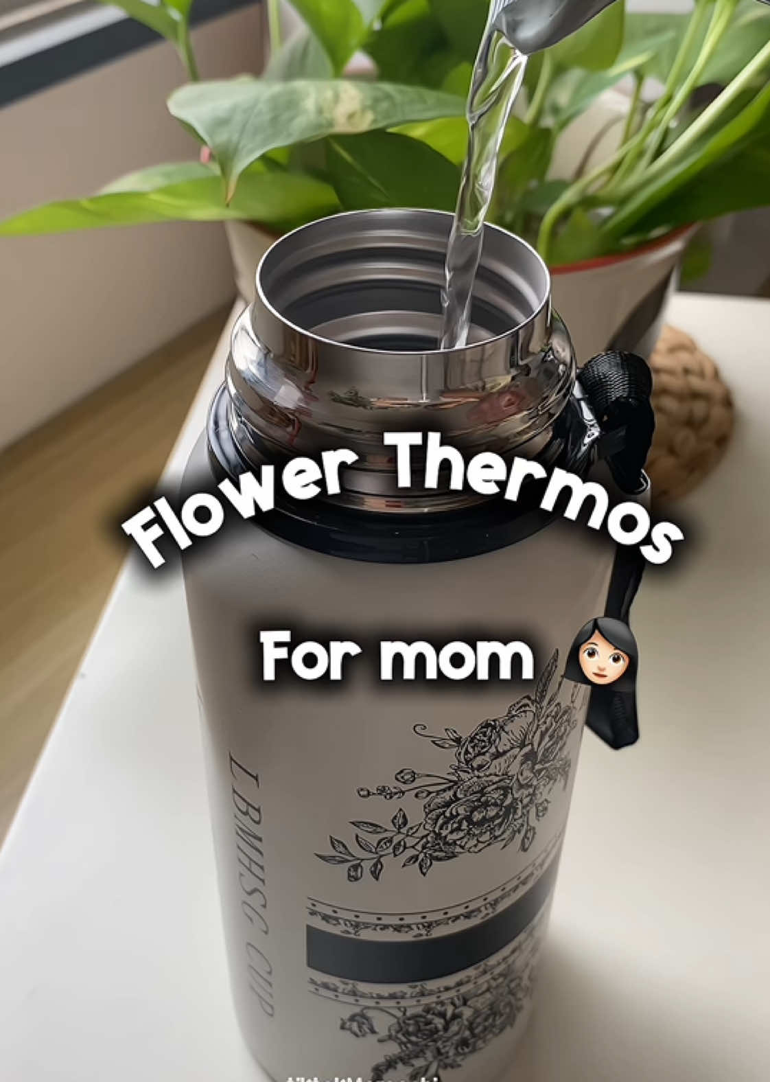 Cari termos yang sesuai untuk bawa ke tempat kerja? Tak besar sangat tak kecil sangat.. vacuum termis macam ni sesuai 😍🥰 #vacuumtermos #termosmurah #thermoscup #botolairtahanpanas #botolairanak 