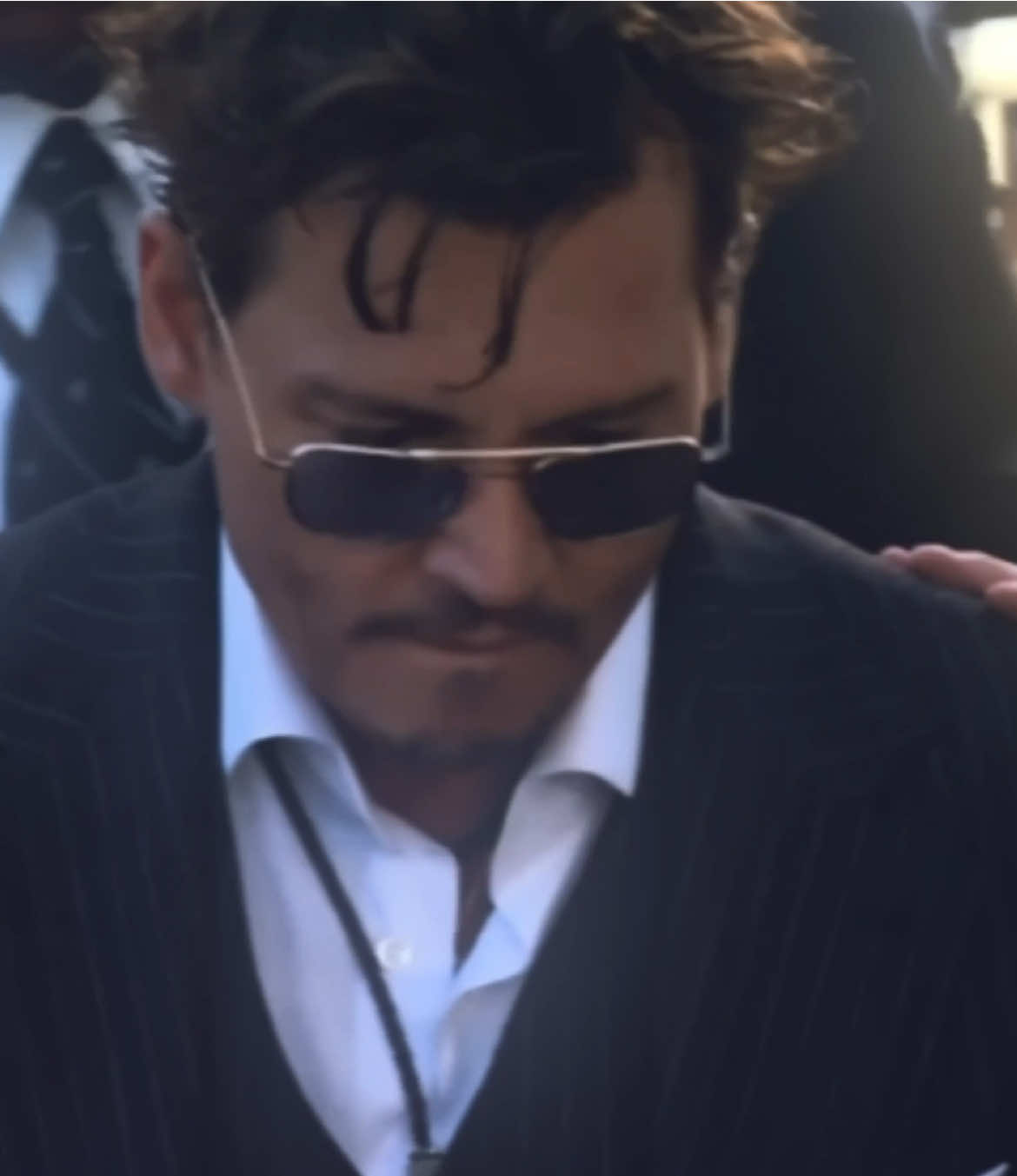 you can’t even see it💔 tmrw is my bday haha i got no edit  || rm: @isa  cc: @isabel ౨ৎ  sdt: @ymke for inspo for the d clip🥰 tagz: #johnnydepp #johnnydeppedit #hot #edit #vsp #trend #lauradeppz @ryan 