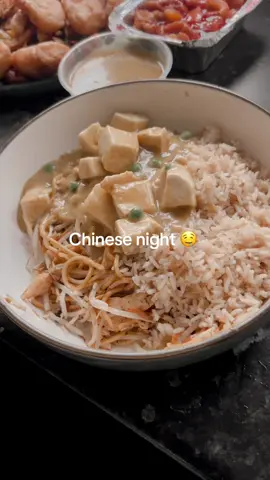 Chinese night 🤤  #chinese #fyp #fypageシ #cheatnight #treatyourself #yum @havantborough #cheerfuldragon 