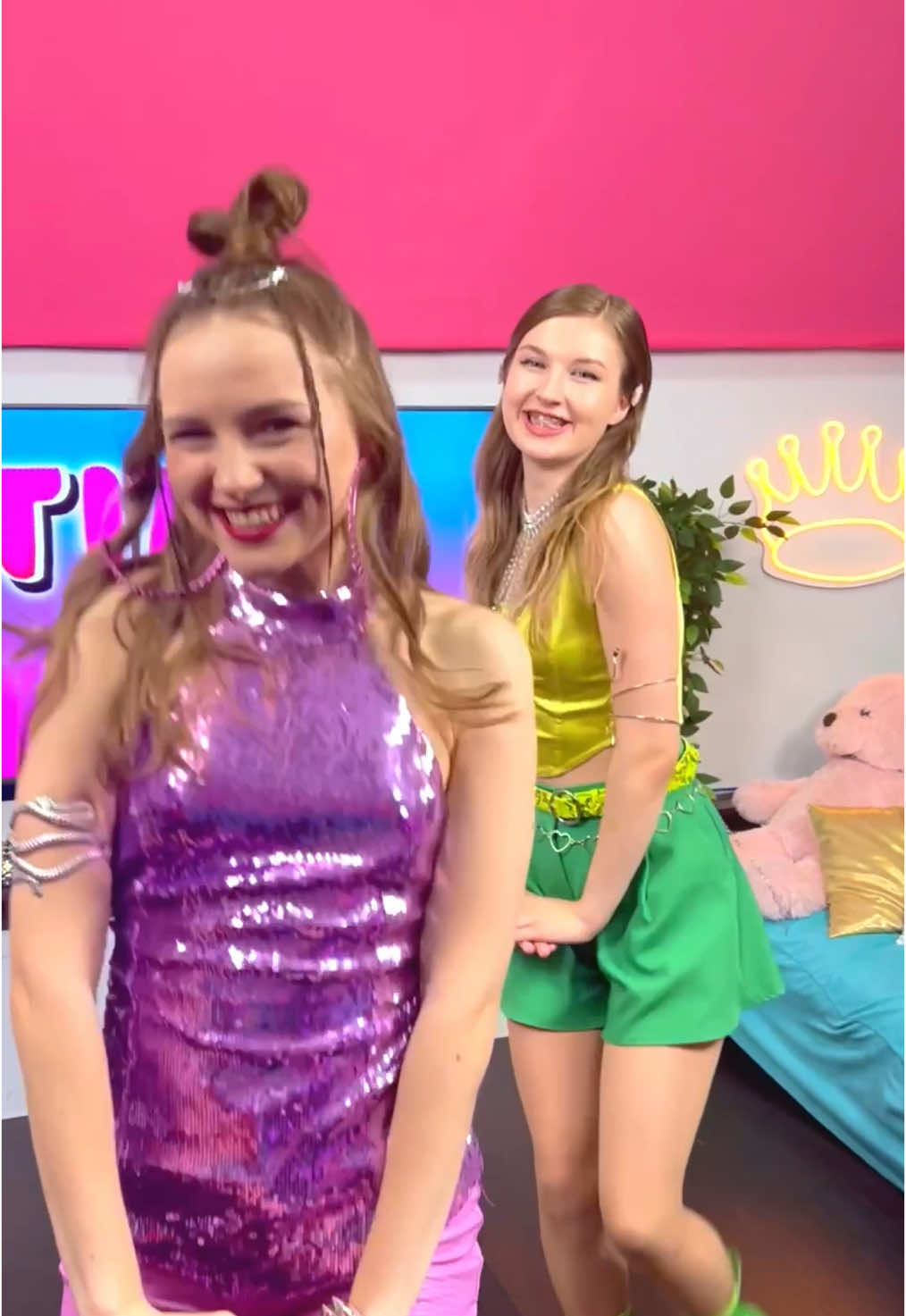 Are you in a good mood right now ? 😜😁🤩#timtin #crazycasa #fyp #dance #usa #school #americanschool 