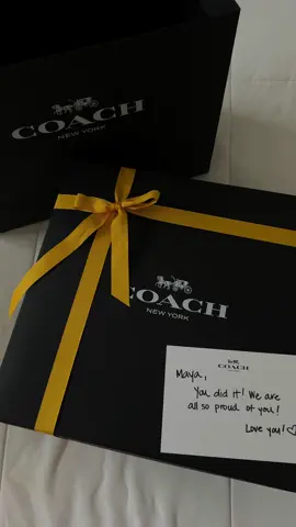unboxing my graduation gift 🥹🤍 my family is so sweet to bless me with my first coach bag 😭🫶🏽  @Coach  #coach #coachbag #coachunboxing #unboxing #coachbags 