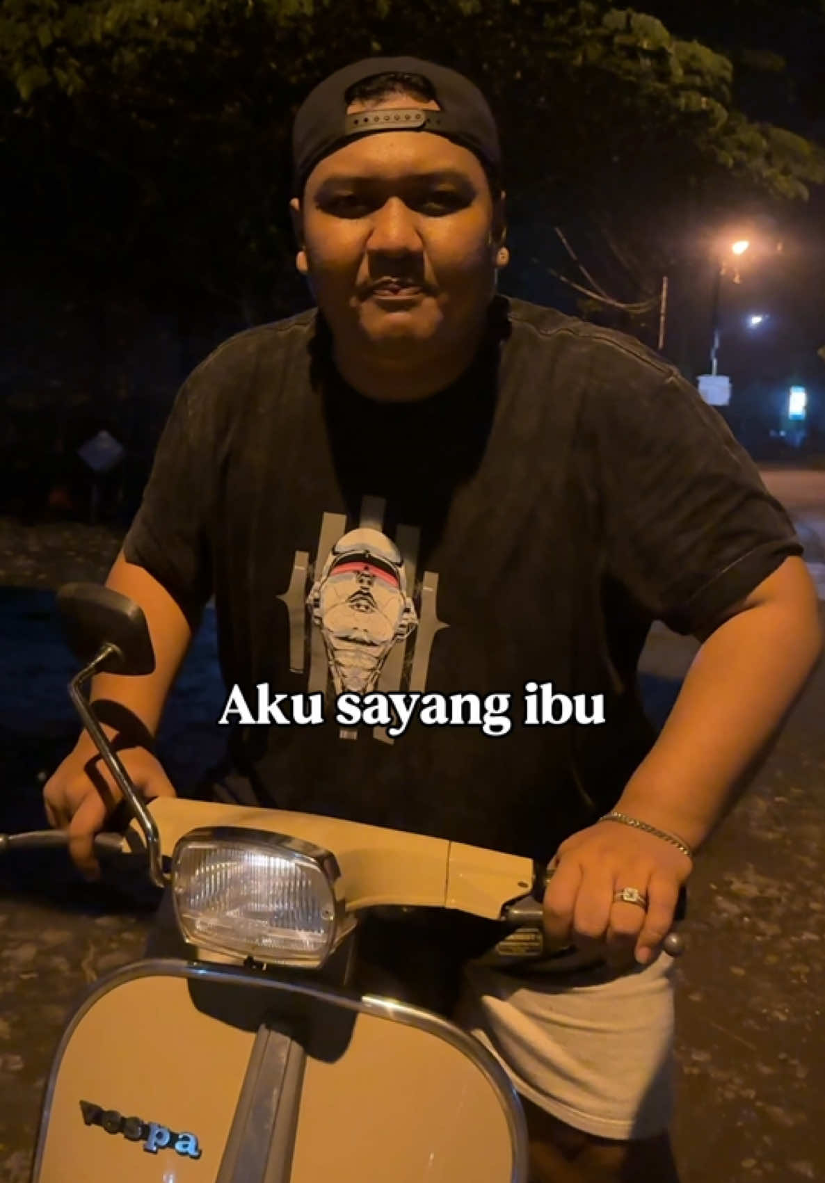 Lanang tenan ra mung komen nyek nyekan, nek wani budal pinggir dalan, gayeng gayengan, info ne sementara ngene sek. Sing mung kecot kecotan sare mawon #fuwungkul 