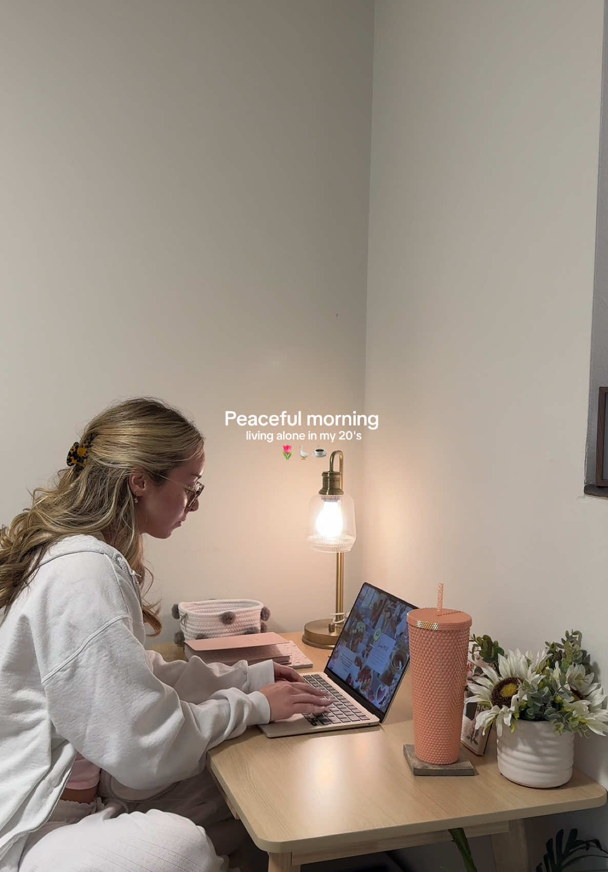 I love that you girlies are loving these vlogs🌷  #morningroutine #morningvlog #wellness #wellnessjourney #wellnesstok #morninginmylife #fyp #softlife #wellnesstips #pinterestaesthetic 
