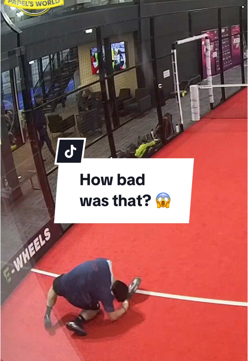 How bad was that? 😱 #padel #padeltime #padelfun #padeladdict #padelmania #fyp #foruyou #foryoupage❤️❤️ #forupage 