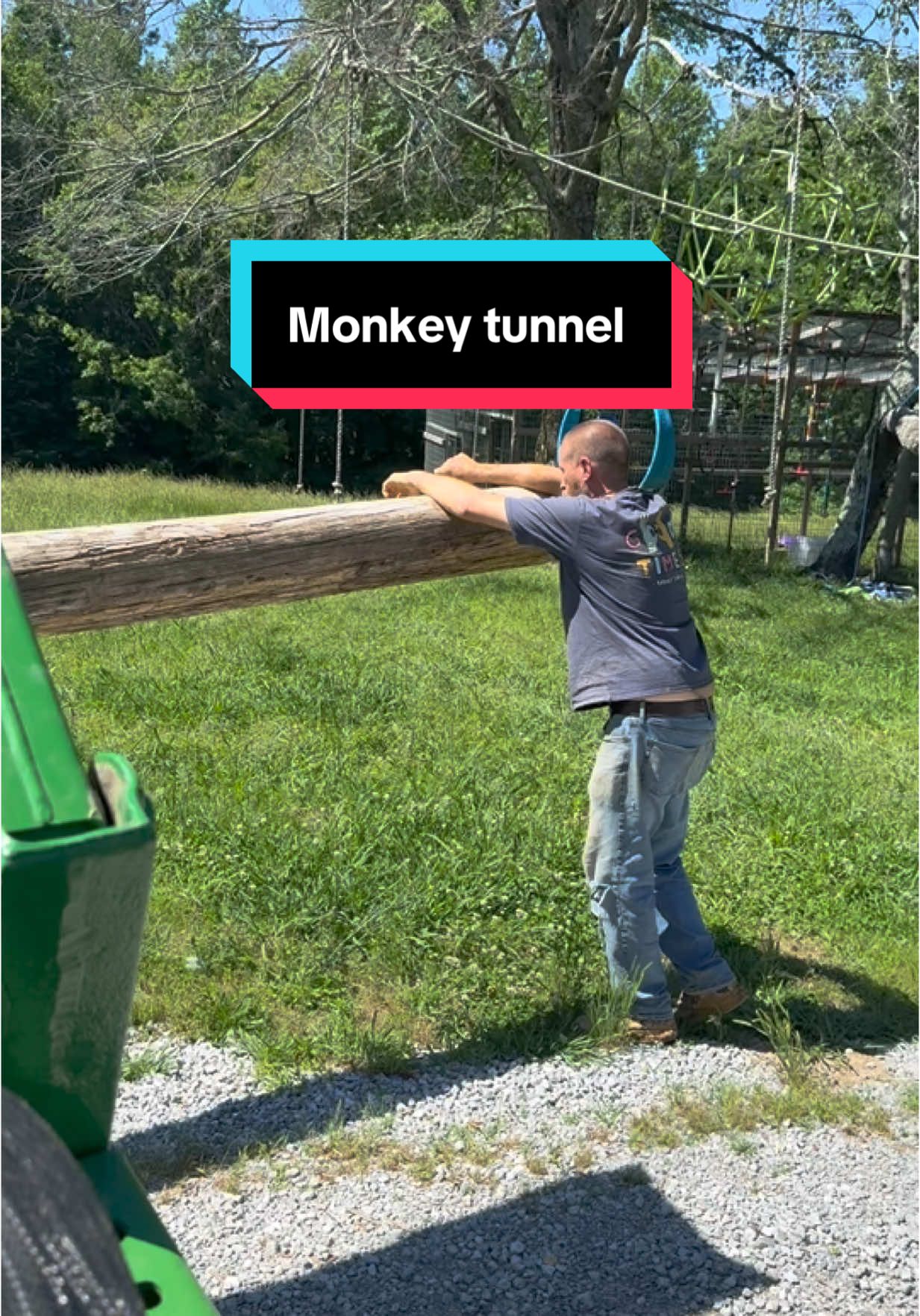 Last poles set without injury thankfully. We have a few more to set but they won’t be as bad over by the monkey house where they will enter. 