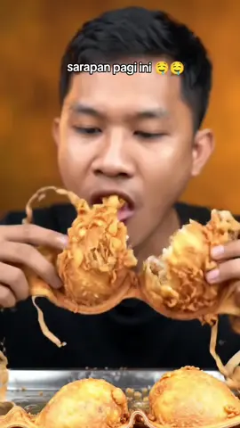sarapan dengan gorengan yang lagi viral #sarapanpagi 