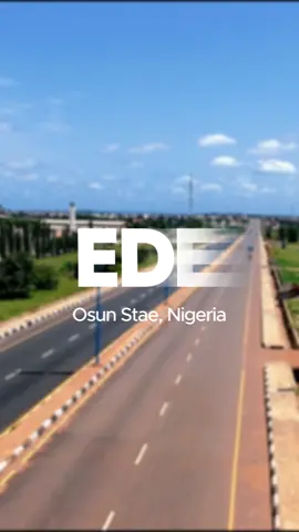 Ede from a new perspective, the fastest growing town in Osun State. Which familiar spot did yOU catch in this drone tour? - Redeemer University - Adeleke University FedPoly, Ede Tell us in the comment section #EdeCity 