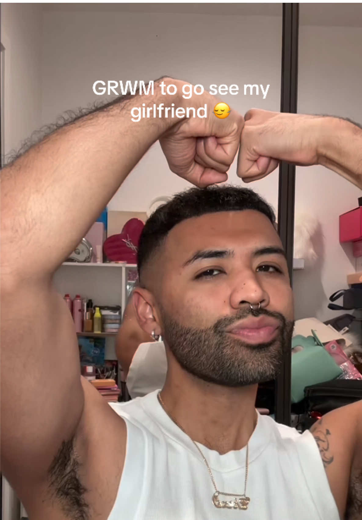 Getting ready to go out is always fun for me 🙂‍↔️🙂‍↕️🙂‍↔️🙂‍↕️🙂‍↔️🙂‍↕️ #makeup #makeupformen #malemakeup #boymakeup 