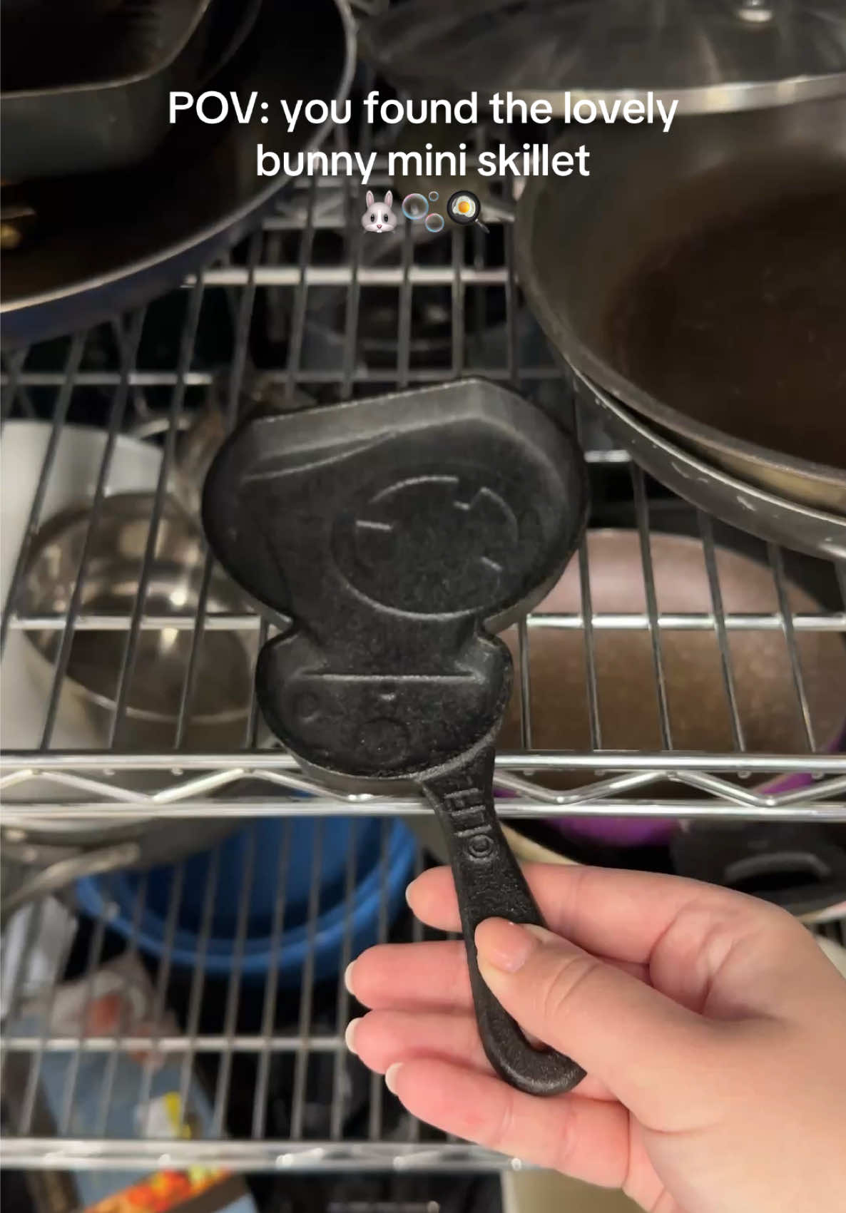 I think this is a great frying pan for kids 🙌🏼 #asmr #thriftstore #asmrcleaning #cleantokasmr #washing #restoring #asmrvideo #cleaning #CleanTok 