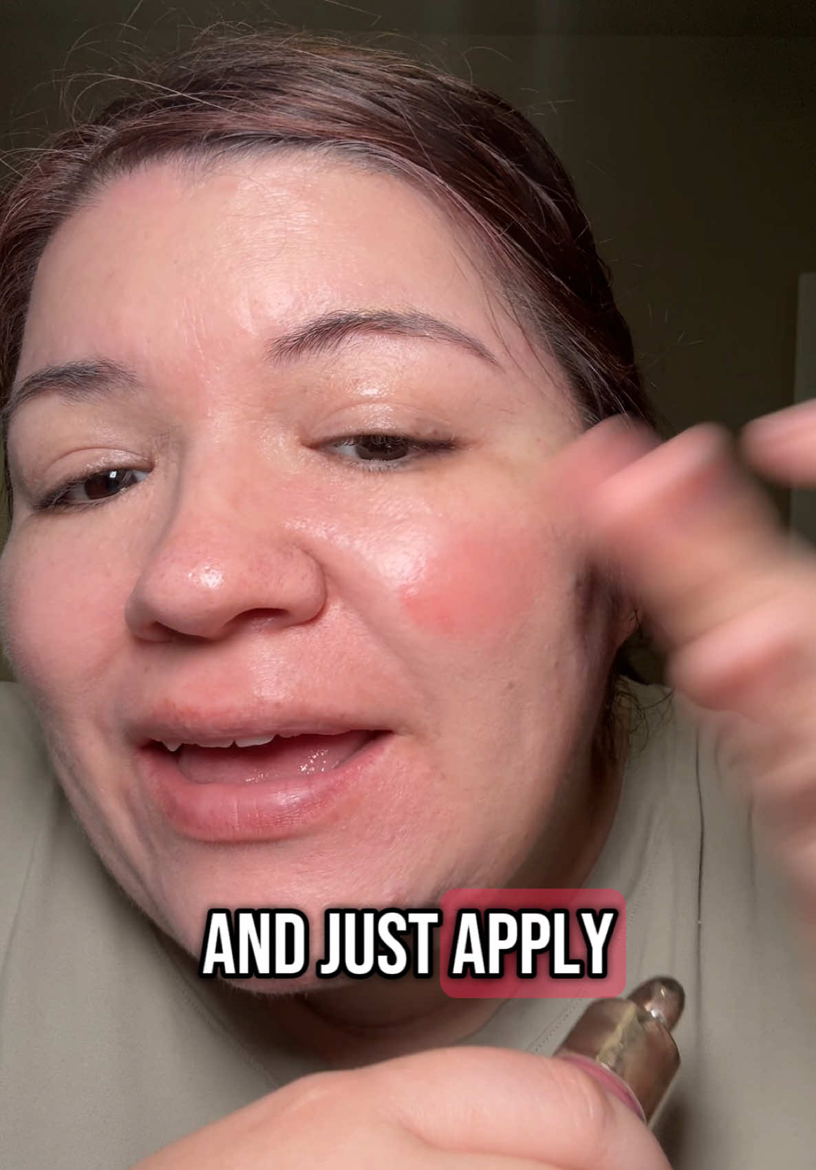 Rare beauty blushes are viral for a good reason! Way application tip #rarebeauty #rareroutine #rarebeautyblush #rarebeautymakeup #makeuptips 
