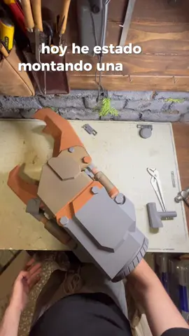 🛠️ Montando una garra orka en 3D… ¿Esto es hobby o preparación para la WAAAGH? 💥 Dale like si te la pondrías en tu cosplay ⚙️💚  #w#warhammer40ko#orktokc#cosplayprop3#3dprintingw#warhammercosplayo#orkpowerc#cosplaymakerl#larplife3#3dprintedt#tiktoklarpd#diypropw#wargamingc#cosmakerw#warhammerfansg#grimdarkaesthetict#tabletoptokp#printyourcosplayw#warhammerlifeo#orcstylec#cosplaycommunitym#makerlifer#resinprintero#orcarmorpropbuild