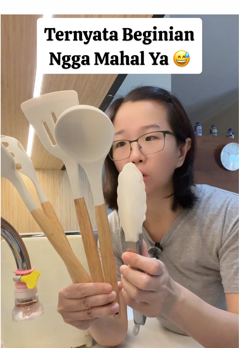 Akhirnya punya spatula silikon bagus satu set dengan harga murceh #sutil #sutilsilicon #spatulaset #penjepitmakanan #setspatula #perlengkapandapur #SatuKontenTiapHari #SemuaBisaAffiliate 