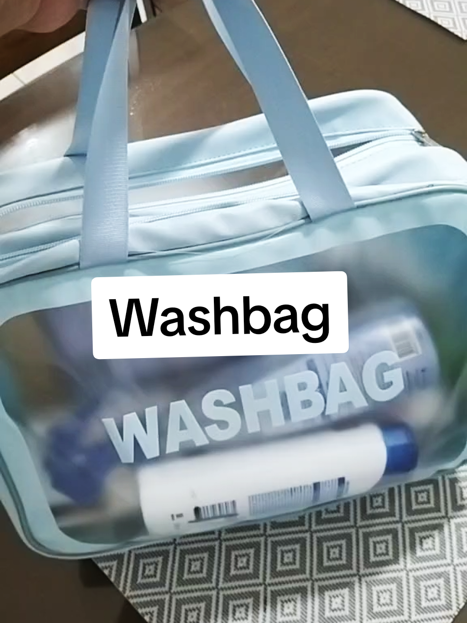 Wash Bag with wet and dry separator. #washbag #wetanddrybag #toiletriesbag #toiletriesorganizer #swimmingbag #pvcbag 