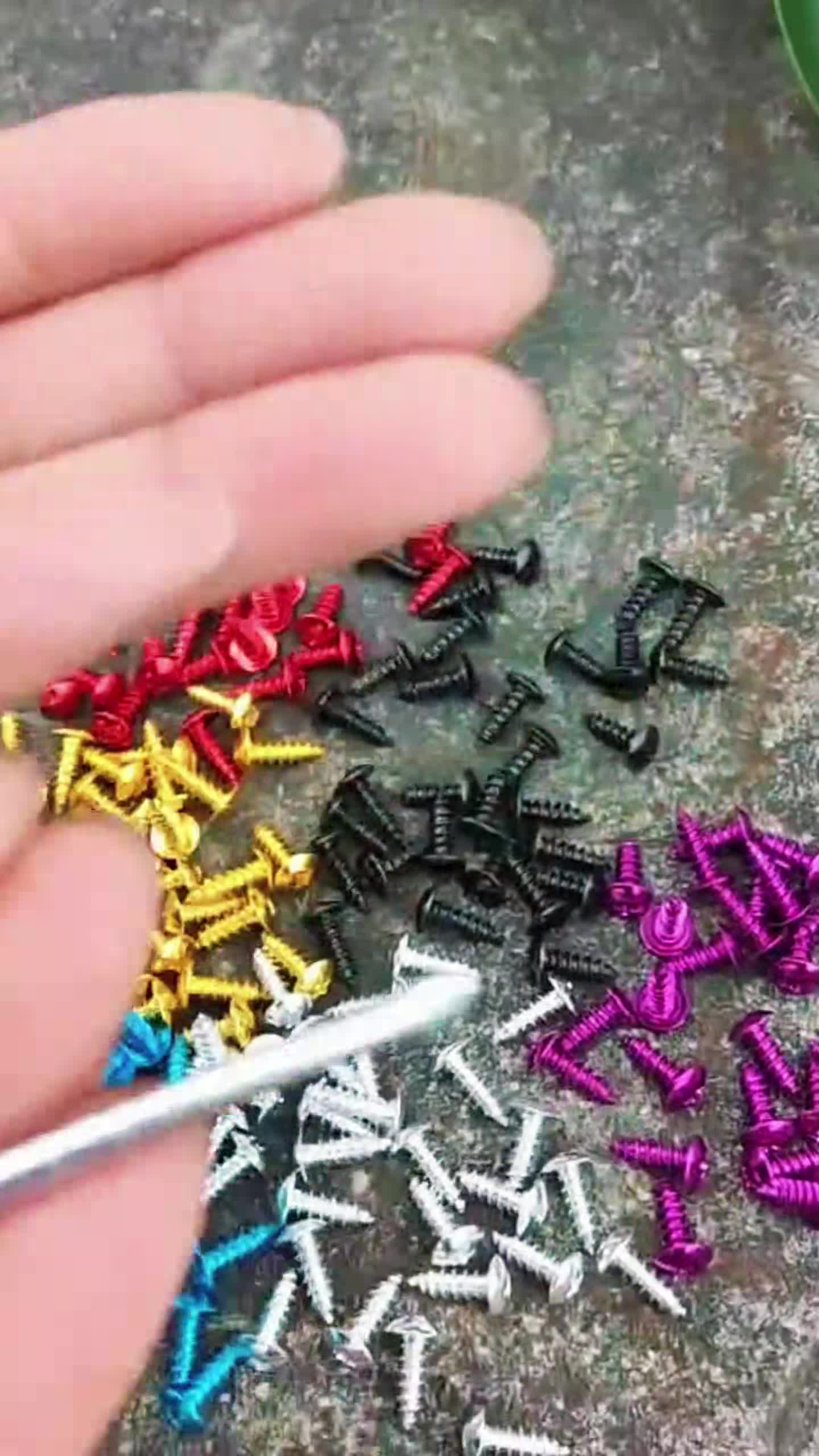 30Pcs M5 Aluminum Motorcycle Screw Colorful Decoration Screws Motorbike Bicycle Self-Tapping Screws Motorcycle Decoration Accessories
