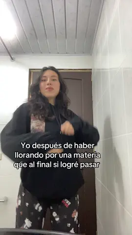 Cosas de universitarios #paratii #parciales #universidad #fyp #notas 
