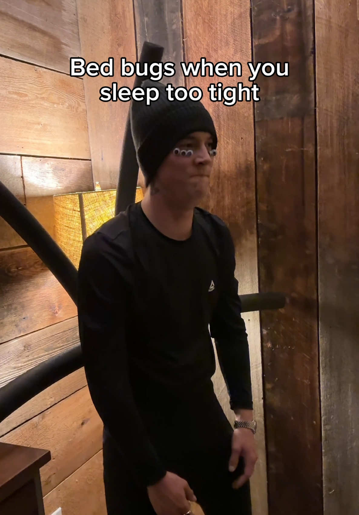This would have went crazy on vine 😂 #bedbugs #sleep 