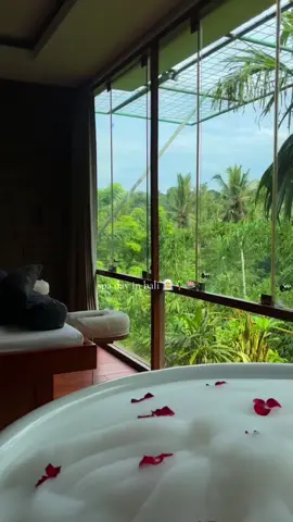 the best luxury spa in bali! 🧖‍♀️🌴🪷 amazing staff, services & location in central ubud with a jungle view  i got the massage + flower bath package and would highly recommend!  #bali #ubud #spa 