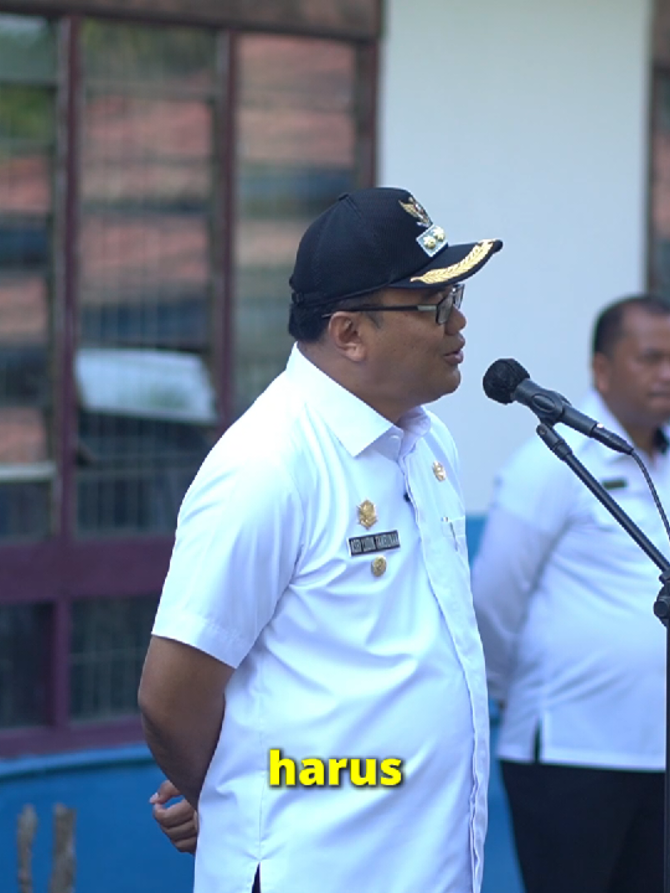 Saya tidak mentolerir pungli dalam bentuk apa pun, termasuk pada penerimaan tenaga honor Damkar. Maka, pemberhentian ini adalah langkah tegas demi menjaga integritas pelayanan. Seluruh personel juga diminta menjalani tes urine sebagai bagian dari komitmen kita membangun tim yang bersih, disiplin, dan siap melayani dengan sepenuh hati. Semoga ini menjadi awal pembenahan Damkar Deli Serdang yang lebih baik dan makin dipercaya masyarakat. #deliserdang #deliserdangsehat #asriludintambunan 