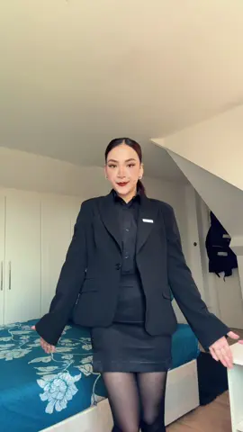 One TikTok before going to work is mandatory 😁❤️🇬🇧@skysus02🧿 #dance #trendingdance #london #foryourpage #unitedkingdom #work #nepaligirl #viralvideo #uk #fypviral #nepalisong #newsong #duty 
